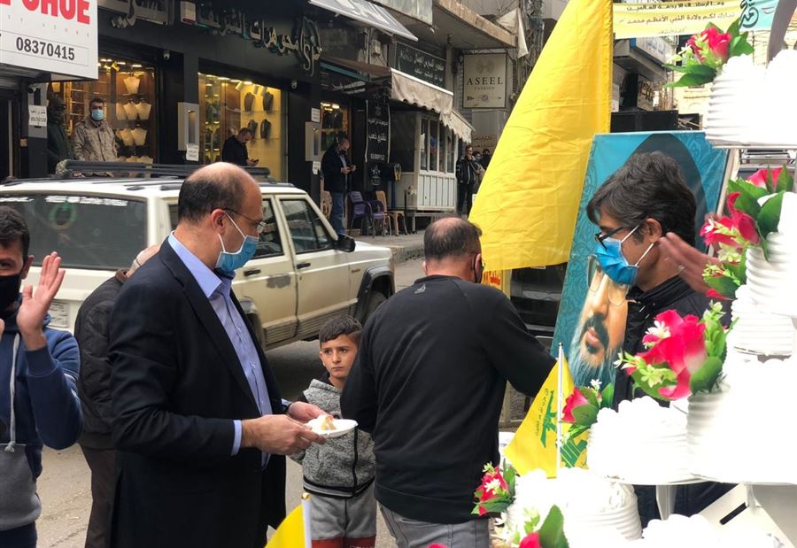بالفيديو: في عز "الإقفال"... وزيرُ الصحة يحتفل بعيد نصرالله