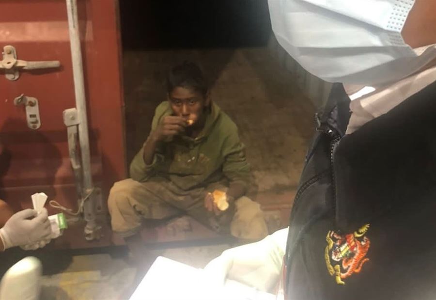 حادثة غريبة... لعب "الغميضة" من بنغلادش إلى ماليزيا (فيديو) 