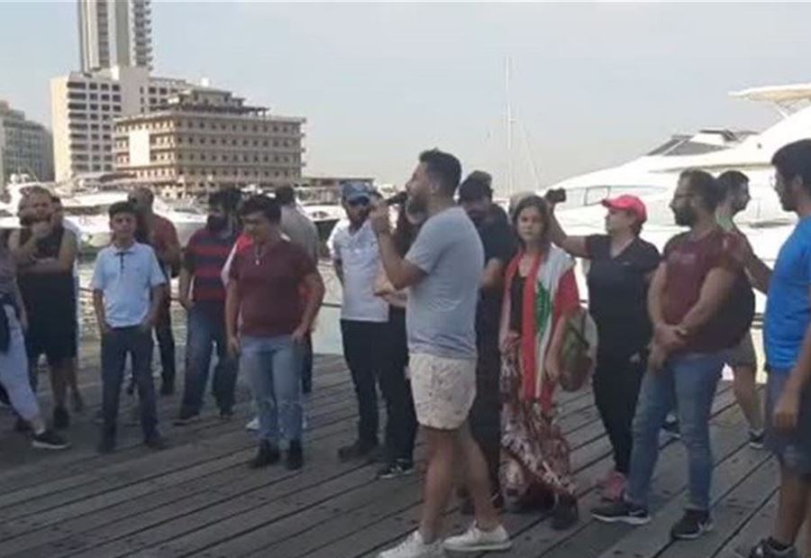 تجمع في الزيتونة باي