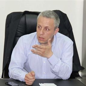 ماذا بين الرئيس والمحافظ؟