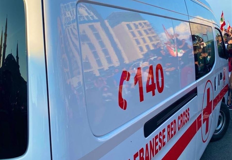 جريح بحادث سير على طريق مجدليون 