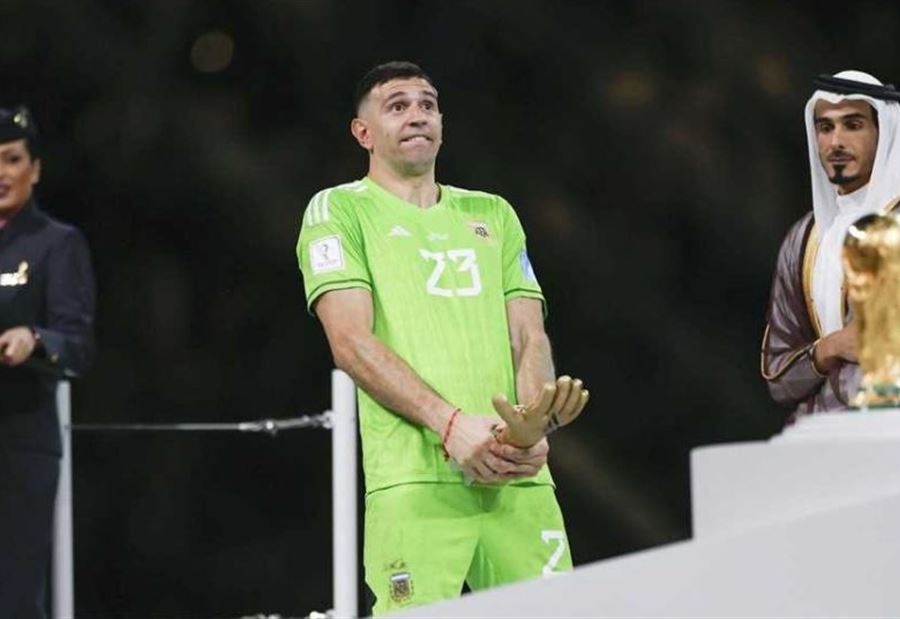 وزيرٌ فرنسي يطالب بمعاقبة الحارس الأرجنتيني