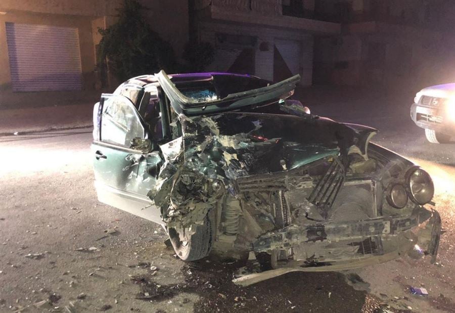 بالصور: 4 جرحى بحادث سير على طريق تمنين الفوقا