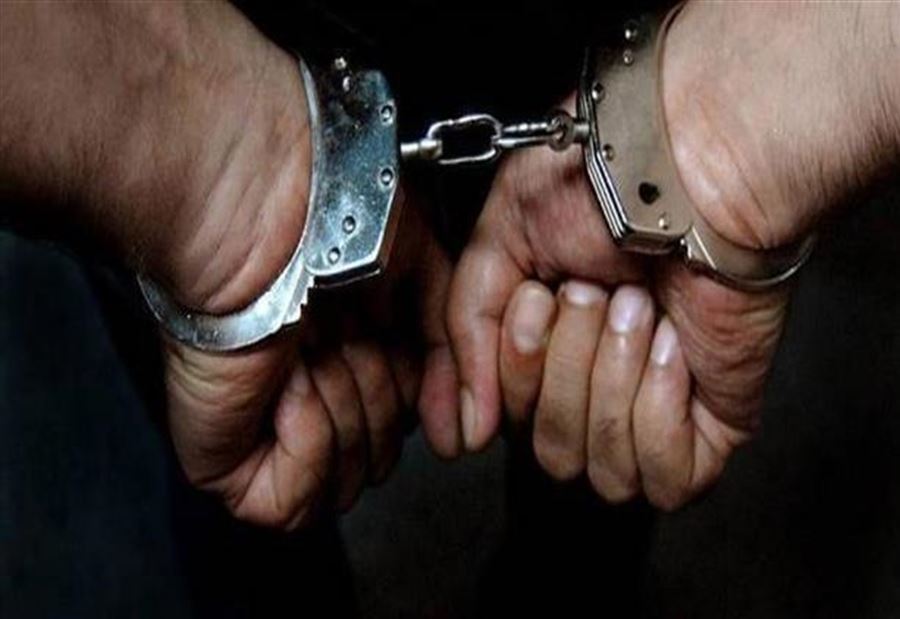 تاجر أسلحة حربية في قبضة الجيش 