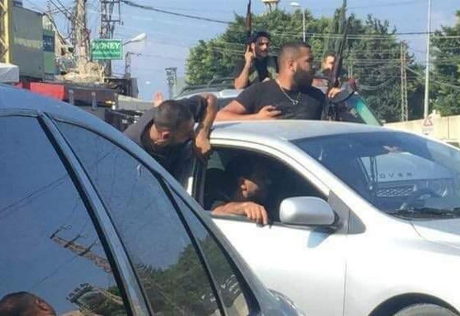 بالفيديو:  مناصرو حركة أمل يعتدون على المتظاهرين