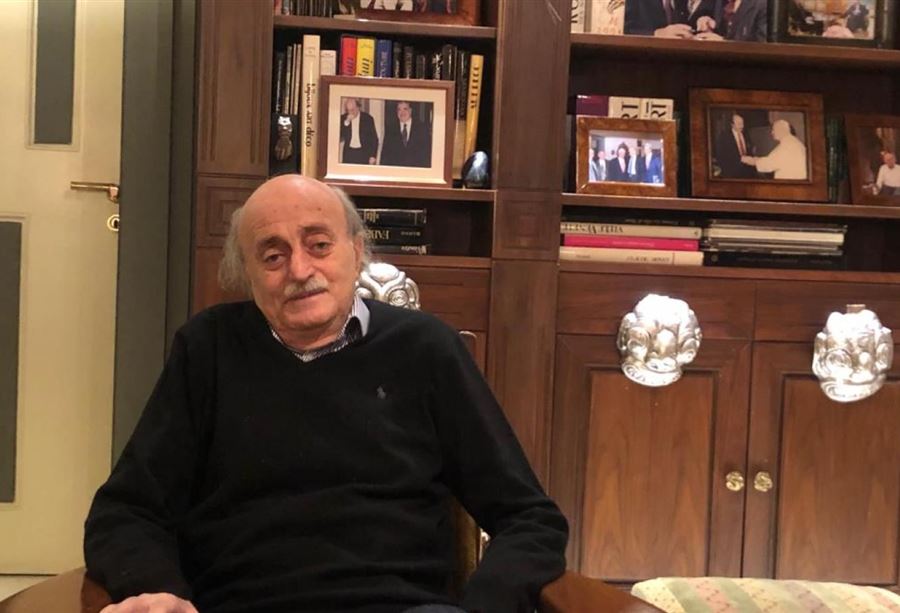 "عون والحريري وحزب الله يتحمّلون المسؤولية"... مواقفٌ ناريّة لـ جنبلاط