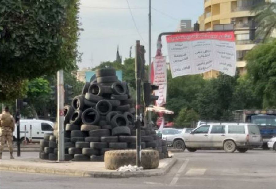 شجرة الميلاد في صيدا تُثير الجدل