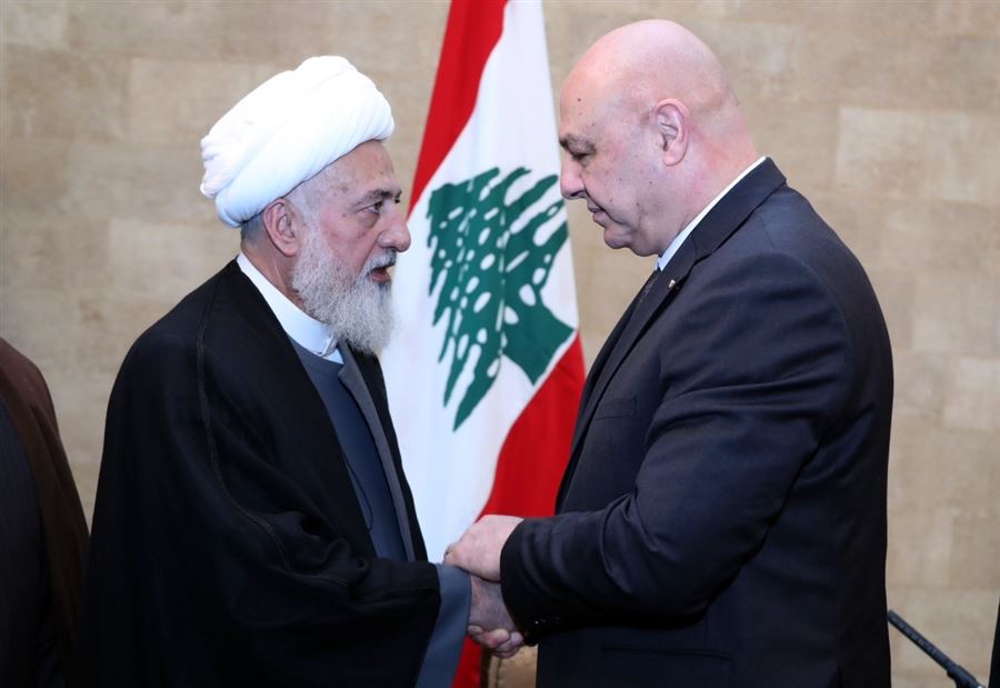 "السلاح ليس مقدسا لدينا"... الخطيب: نحن على ثقة بعهد جديد مع عون