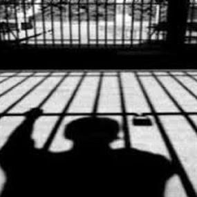 موقوف يسأل: لماذا لا توقفون الرافعي والمصري وبارودي؟