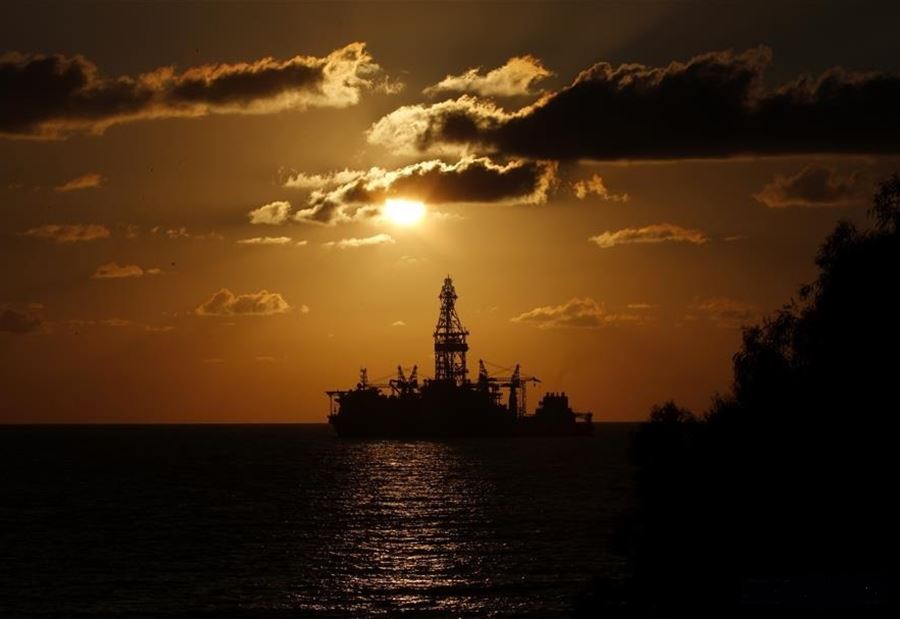 "توتال" و"بولوريه" تتخلَّفانِ عن الدفع! "توتال" و"بولوريه" تتخلَّفانِ عن الدفع!