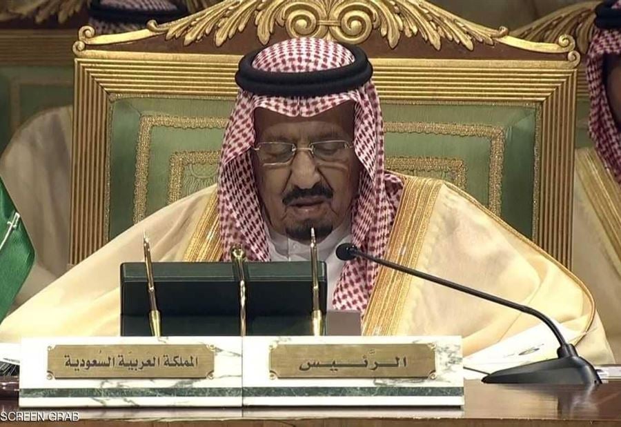 الملك سلمان يفتتح القمة الخليجية بالرياض