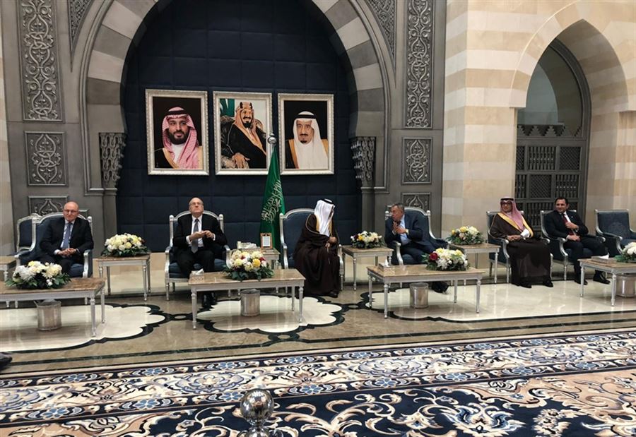 ما الرسالة التي حمّلها الحريري للرؤساء الثلاثة الى السعودية؟