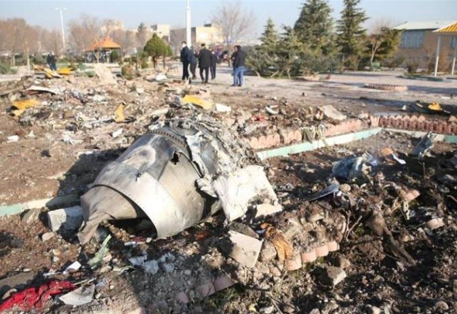 بعد المماطلة.. إيران سترسل صندوقي "الأوكرانية" الأسودين