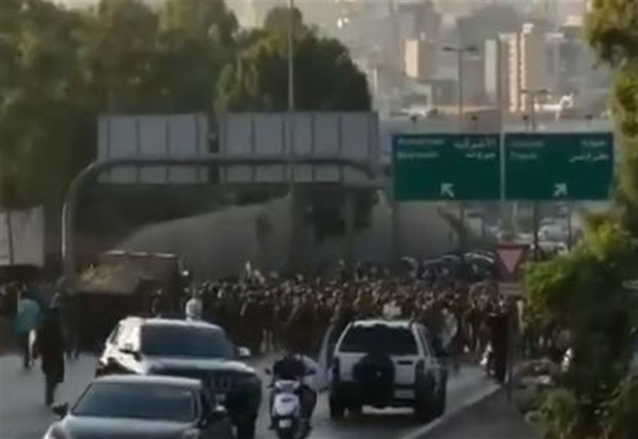 بالفيديو: "توترٌ وإطلاق رصاص" في محيط القصر الجمهوري  