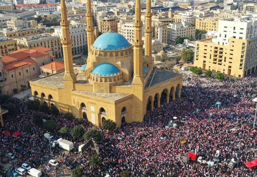 فتح طريق ساحة الشهداء