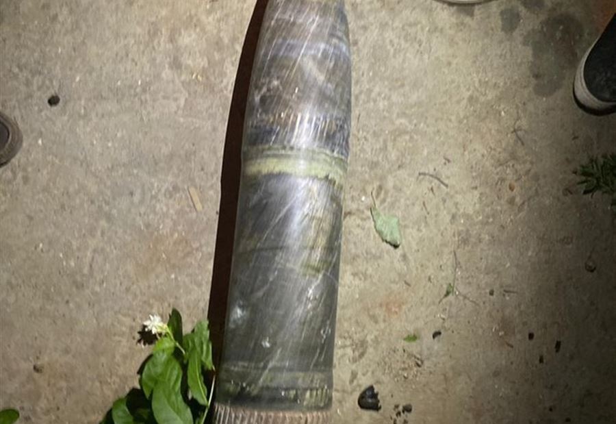 بالفيديو: قذيفة تسقط على منزل في حولا بالفيديو: قذيفة تسقط على منزل في حولا