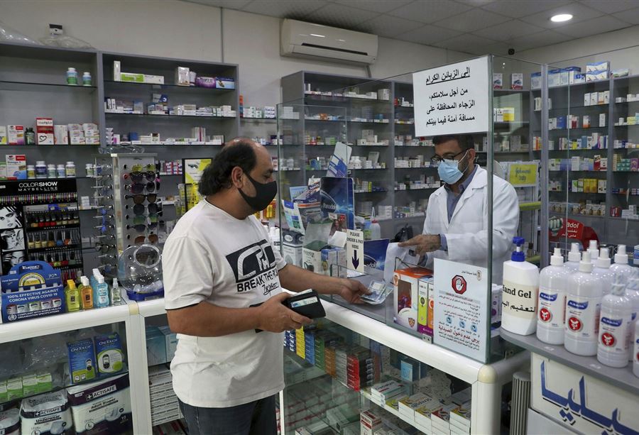 "لمصلحة شعبي لبنان وسوريا"... نقيب الصيادلة يحذّر من هذا الأمر!