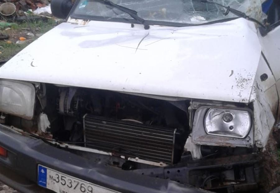 بالصورة: جريح بانزلاق سيارة في العبودية