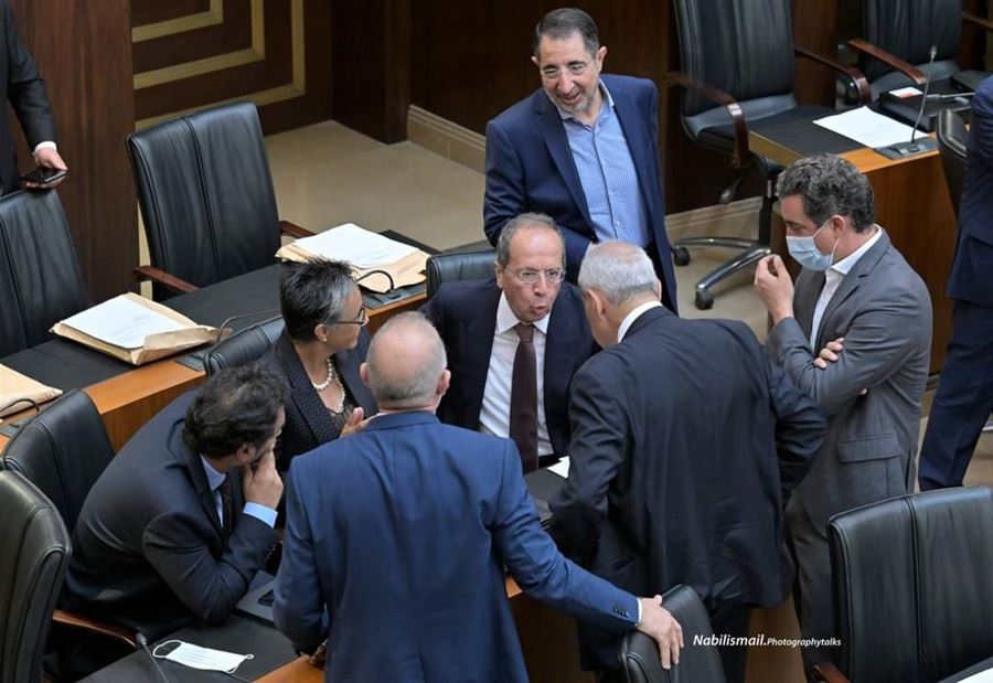 "نواب "التغيير" ينهلون من بحر المرشد جميل السيّد"!