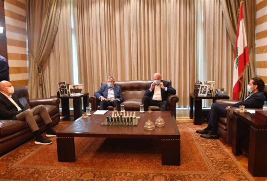 اجتماعٌ لرؤساء الحكومات السابقين!
