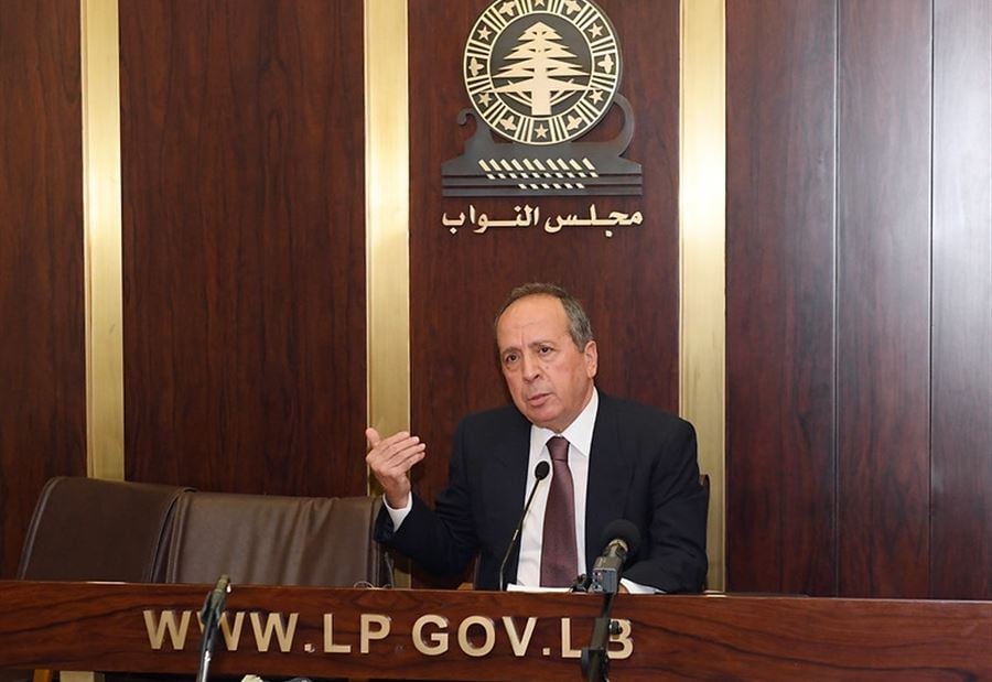 "إعلامي إستفاد وحده بما يزيد عن 100 مليون دولار"... السيّد يكشف!