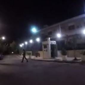 بالفيديو: الاعتداء على السفارة الإيرانية في اليونان بالفيديو: الاعتداء على السفارة الإيرانية في اليونان