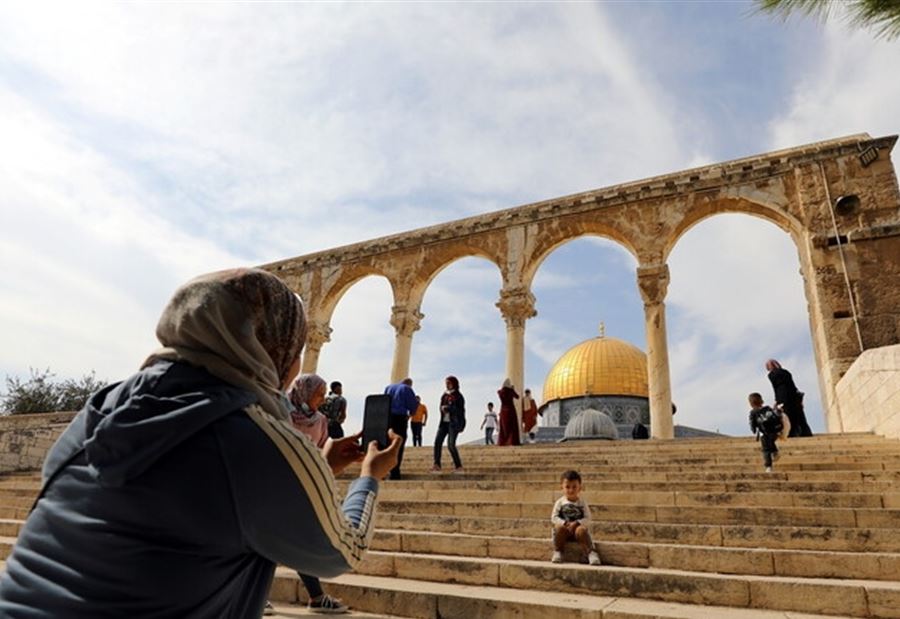 طفلٌ يعثر على لقية في القدس عمرها نحو 3 آلاف عام طفلٌ يعثر على لقية في القدس عمرها نحو 3 آلاف عام