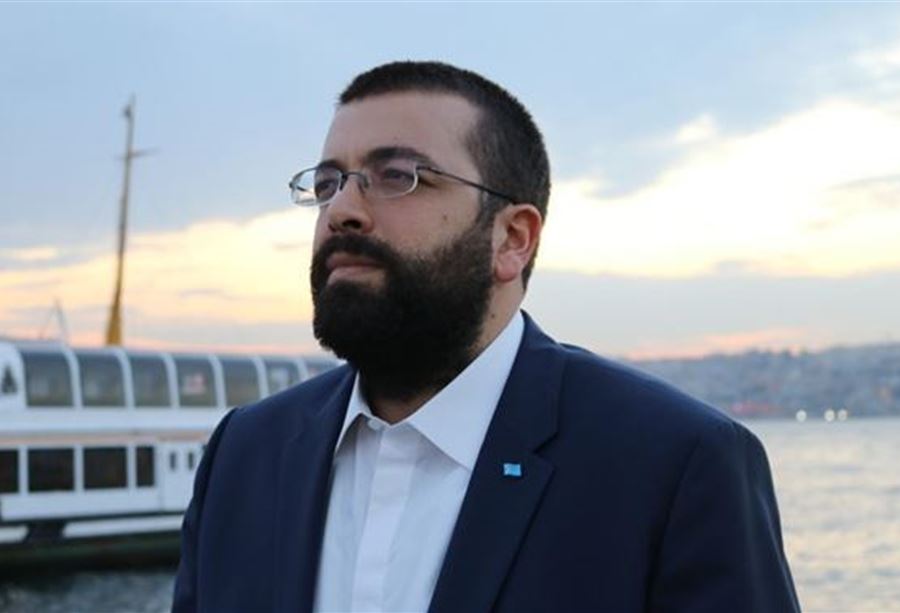 "الحريري لا يقبل بممارسات أمينه العام"