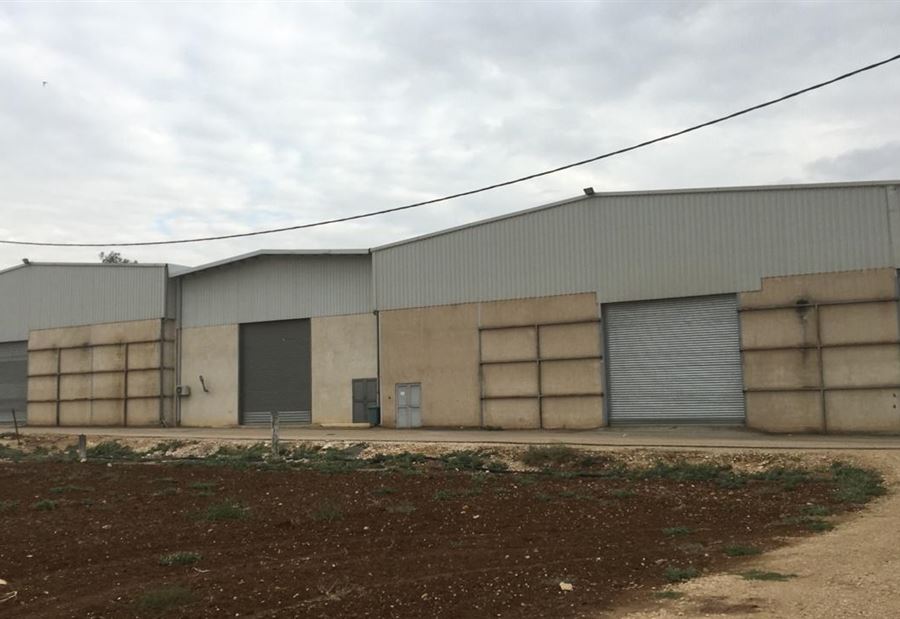 "مستودعات مصلحة الأبحاث الزراعية بتصرّف الدولة"