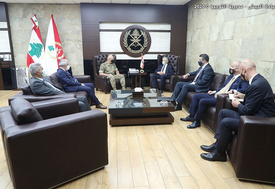  وزير داخلية البانيا بضيافة قائد الجيش