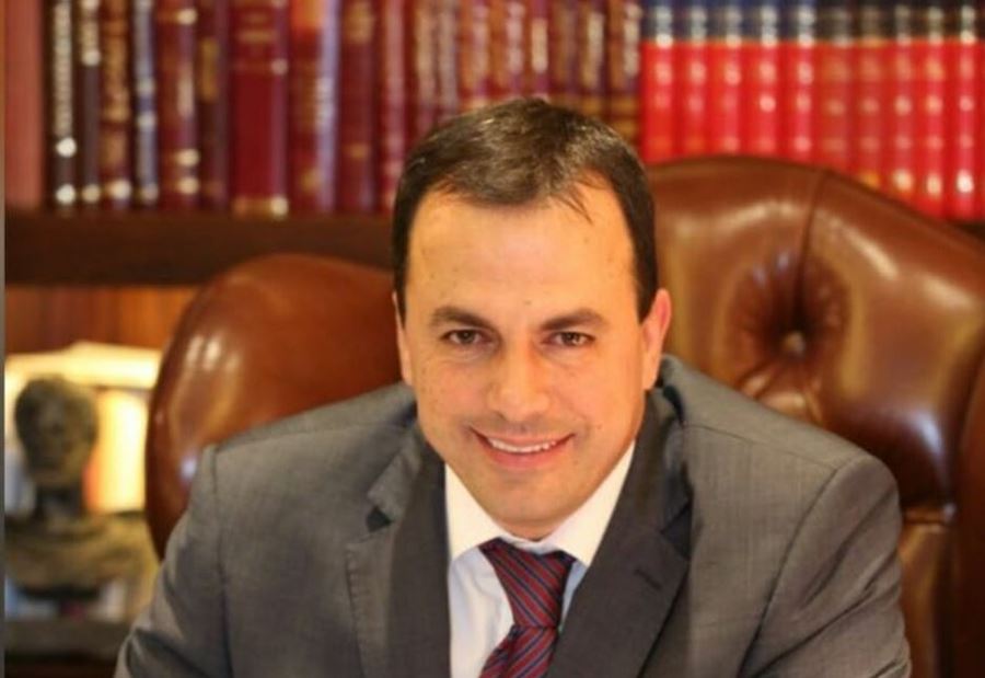 بعد مُذكرة توقيف هدى سلوم... توضيحٌ من المحامي "ضاهر" 