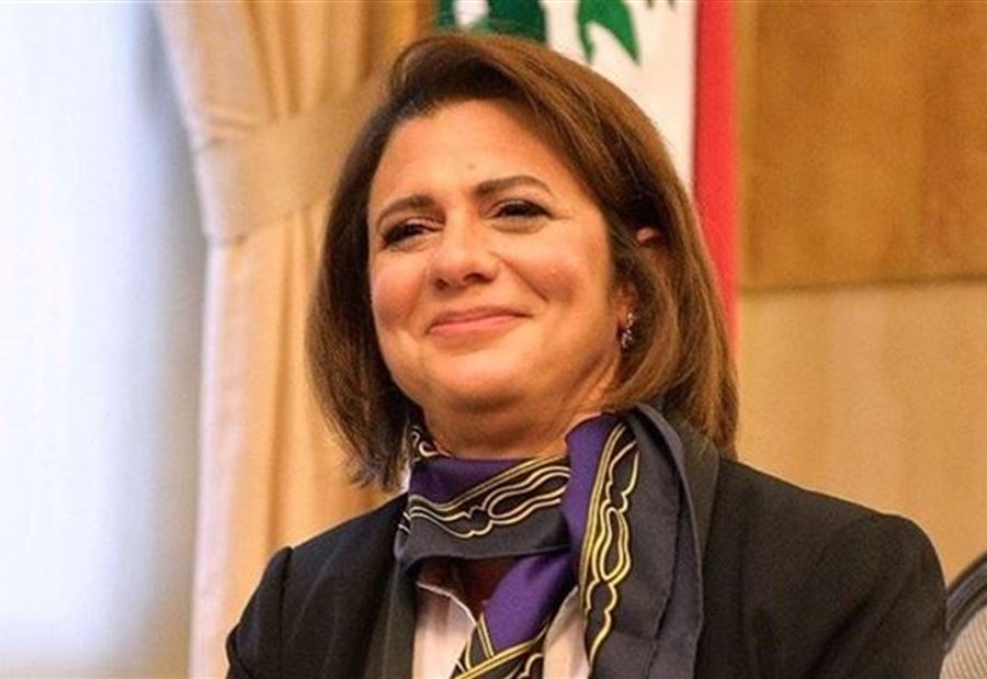ريا الحسن لم تستقيل...