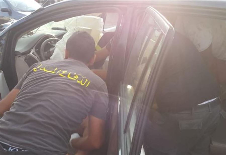 بالصور: اصطدمت سيارته بعمود إنارة... وفارق الحياة بالصور: اصطدمت سيارته بعمود إنارة... وفارق الحياة