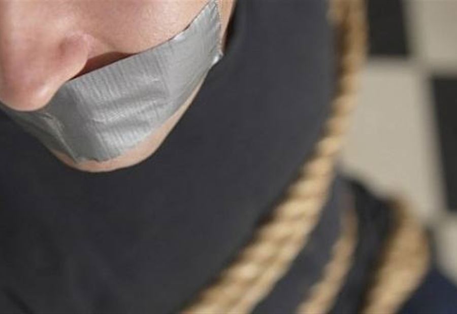 إقتحما منزلًا وسرقا الف دولار.. هل نجحا بالسفر الى تركيا؟!