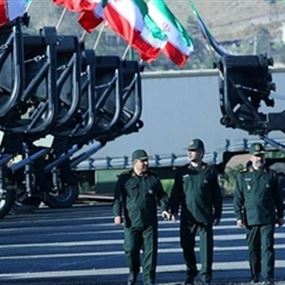 إيران تجري مناورات من الخليج إلى المحيط