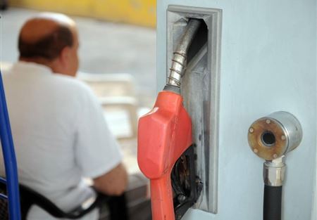 الحكومة تُخطّط لإنتزاع 180 مليون دولار من جيوب مواطنيها