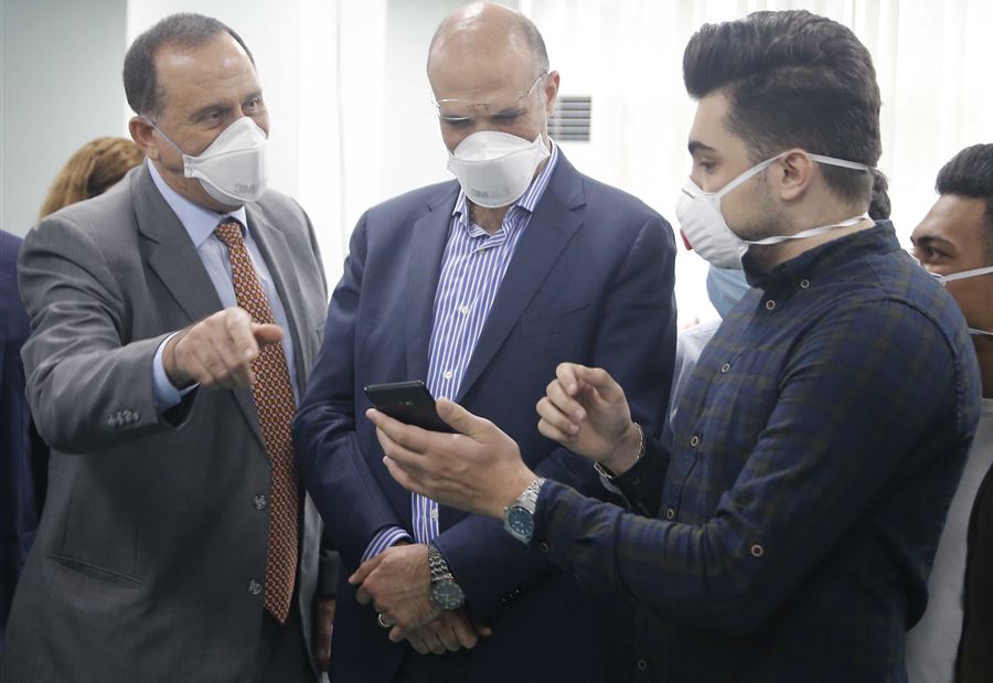 وزير الصحّة: بدأنا مرحلةً تستوجِبُ العودةَ لـ"الصفر"