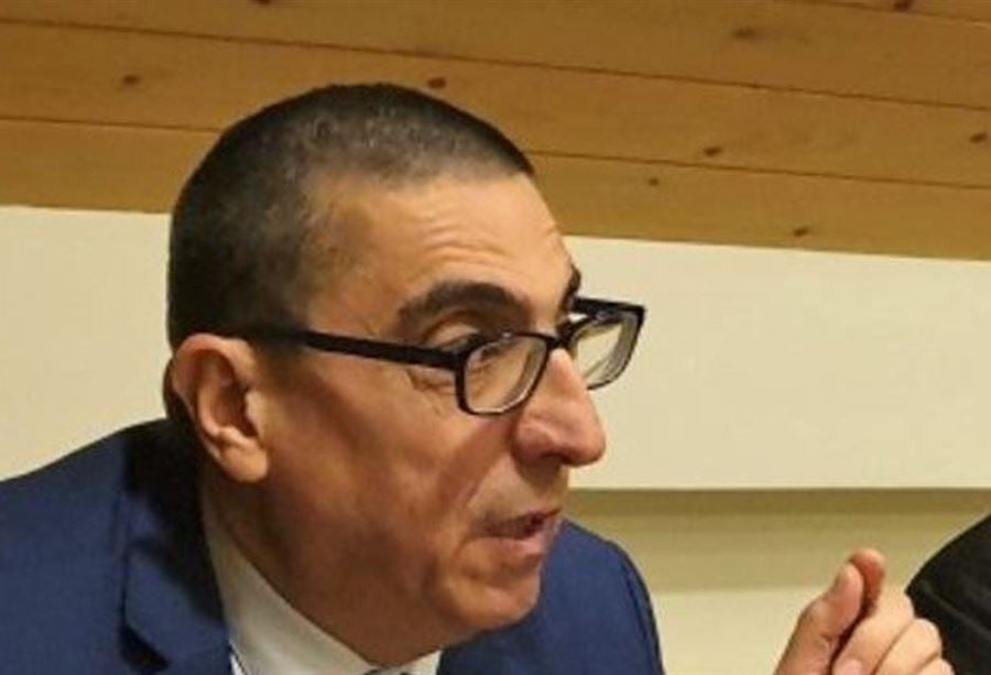  وزير الشؤون الإجتماعيّة: لست عونياً.. 