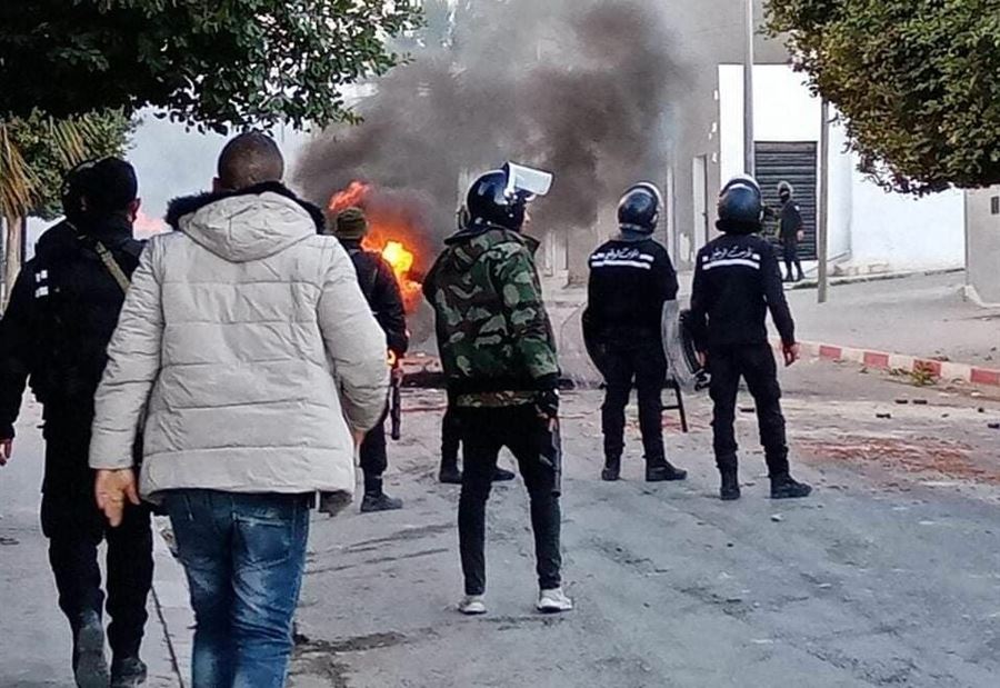 إحتجاجات تونس... توقيف 630 شخصاً أغلبهم من "القُصّر"