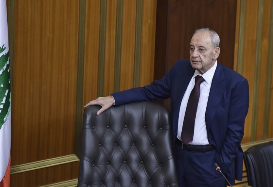 طائرة تغلب نبيه بري