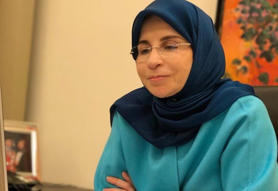 عناية عز الدين: لإعتماد مقاربة جديدة في عملية التشريع للصحة