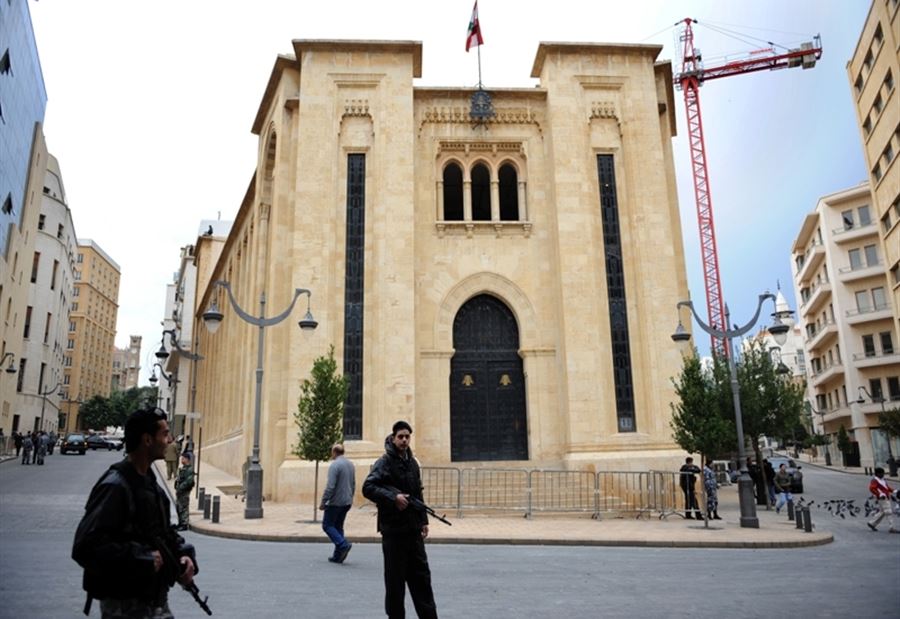 العميد واللواء "تحت الانظار"  العميد واللواء "تحت الانظار"