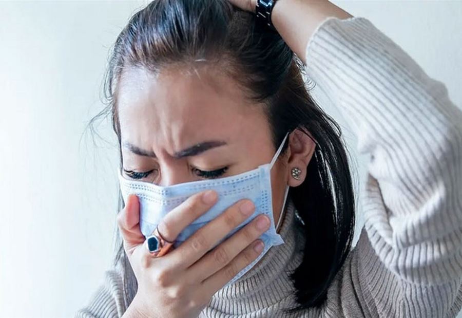 3 أعراض جديدة تُميّز "كورونا أوميكرون"
