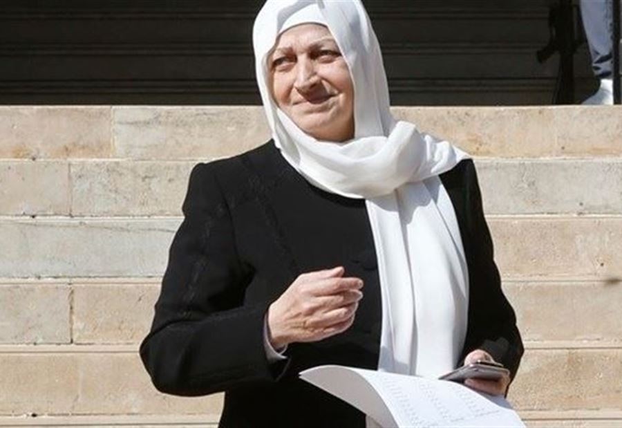 الحريري تابعت مع وزني توقيع قرار بشأن المدارس 