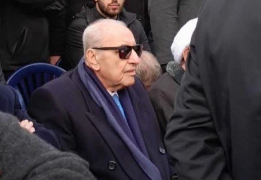 لحظة دخول نعش نصر الله... مشاهد لبري خلال التشييع (فيديو)