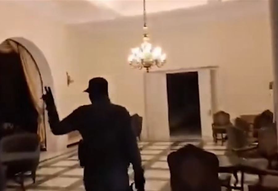 بالفيديو: القصر الرئاسي في حلب بقبضة المسلحين بالفيديو: القصر الرئاسي في حلب بقبضة المسلحين