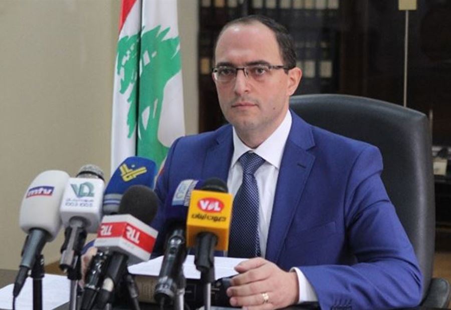 عطيه: للتحقيق في توظيفات المستشفيات الحكومية
