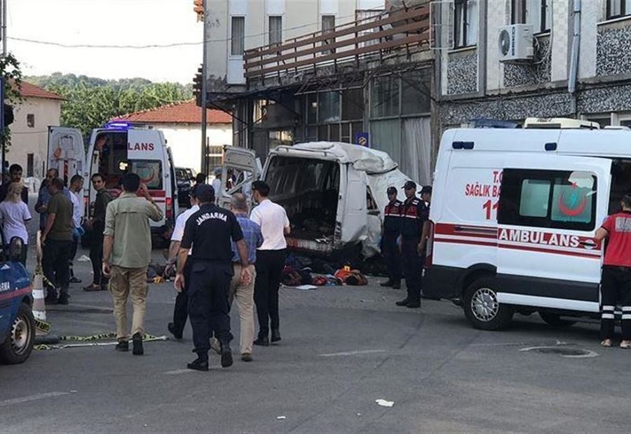 15 قتيلاً بحادث مروري في تركيا 