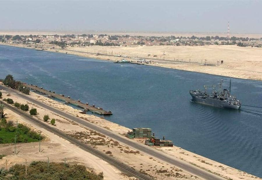 قناة السويس تحقق رقما قياسيا جديدا