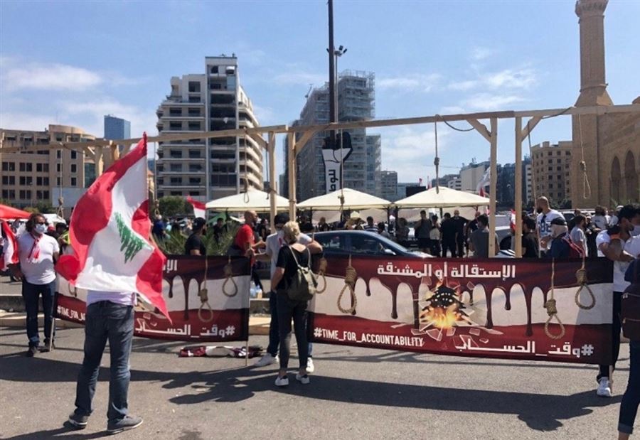 سرقوا البلد ويعتاشون من أموال الشعب